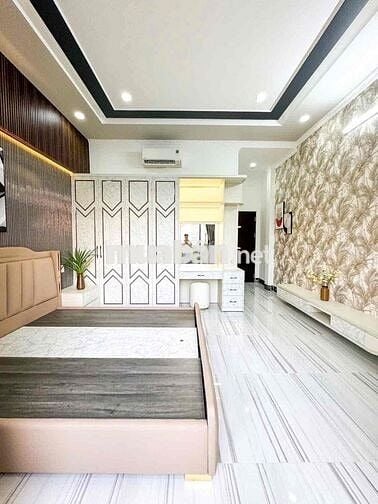 NHÀ TRỆT 3 LẦU MỚI ĐẸP -  CÓ HẺM MƯƠNG HỞ BÊN HÔNG CỰC KÌ THOÁNG MÁT -