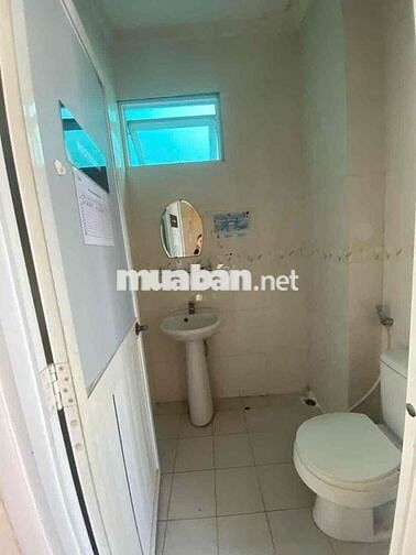 CCHO THUÊ VILLA 860A NGUYỄN GIA TRÍ PHƯỜNG 25 QUẬN BÌNH THẠNH