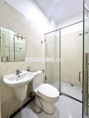 Ở NGAY CĂN HỘ CAO CẤP, ĐẦY ĐỦ NỘI THẤT NGAY CAO THẮNG