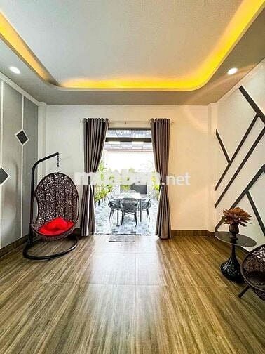 NHÀ TRỆT 3 LẦU MỚI ĐẸP -  CÓ HẺM MƯƠNG HỞ BÊN HÔNG CỰC KÌ THOÁNG MÁT -