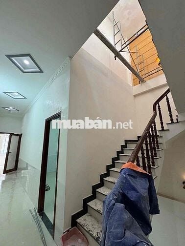 Nhà Lầu KDC Hồng Phát - Có Phòng Ngủ Trệt