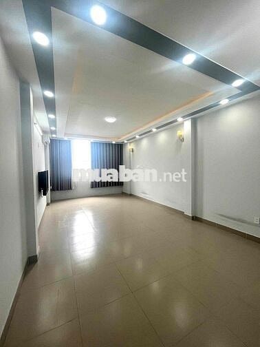 Bán Nhà Xe Tải Thôg. p16. 3 tầng. 4.05 dài 13