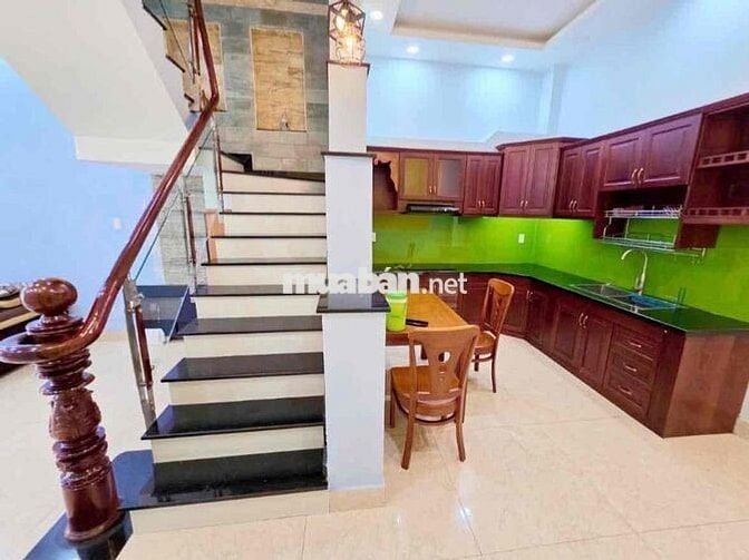 Cho thuê nhà mới sạch đẹp vào ở liền