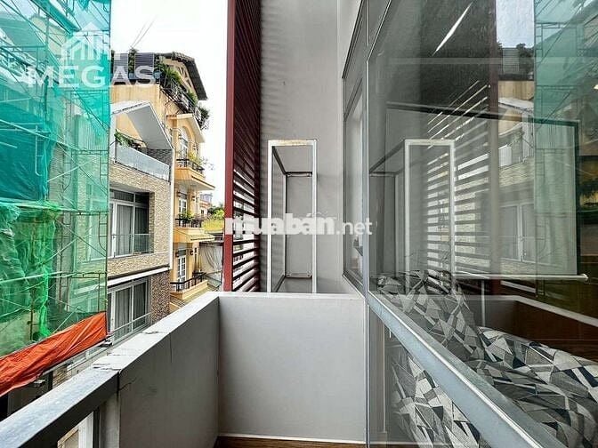 Ra mắt căn hộ cao cấp full nội thất tại trung tâm Q3 🏡🏡🏡