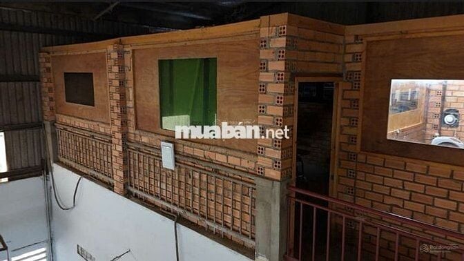 Chuyển nhượng nhà xưởng gắn liền với đất nhà nước cấp sổ.