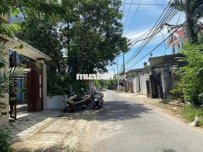 181m2 Hoà Châu đường nhựa7m khu vực KD vị trí đẹp