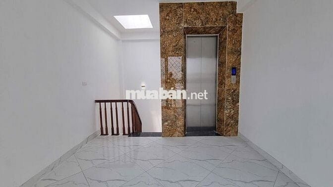 MÌNH CẦN BÁN NHÀ PHỐ TÔN ĐỨC THẮNG 9,9 TỶ, Ô TÔ, THANG MÁY