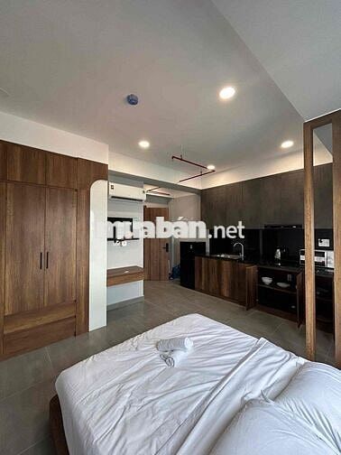 CĂN HỘ MINI THIẾT KẾ TÔNG GỖ SANG TRỌNG