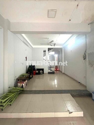 Bán Nhà Xe Tải Thôg. p16. 3 tầng. 4.05 dài 13