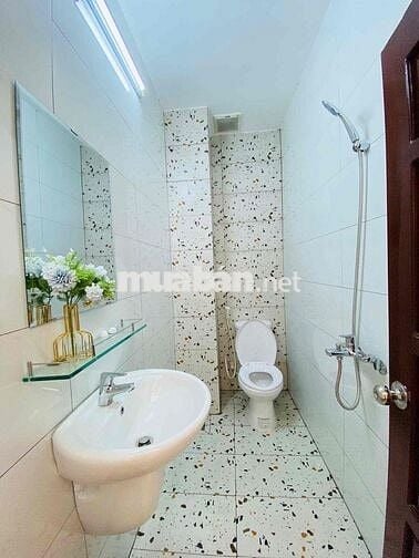 Căn Hộ Tân Phú Full Nội Thất Có Cả Máy Giặc Riêng Ngay Vườn Lài