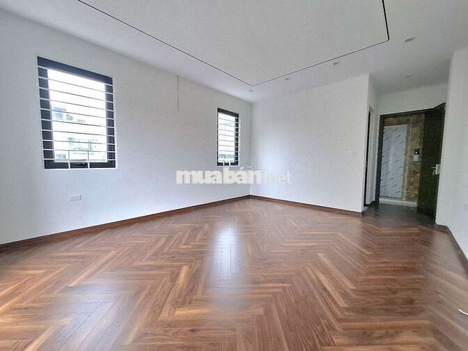 Hơn 9 Tỷ Nhà 6 Tầng Thang Máy 52m² Gần Chân Cầu Vĩnh Tuy Đối Diện Aeon