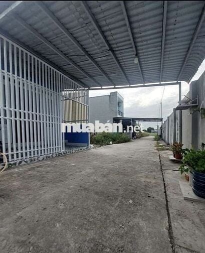 Bán Nhà Củ Chi Gấp 740 triệu Dt:94m2 có SHR Ngay Tân Phú Trung .