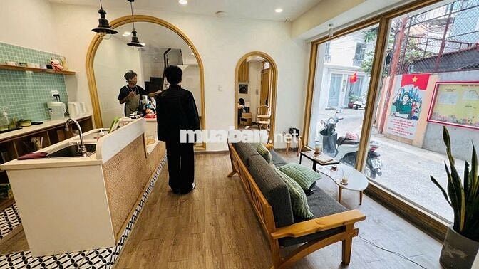 TOÀ NHÀ ỐP KÍNH GÓC 2 MẶT TIỀN NGUYỄN VĂN NGUYỄN, TÂN ĐỊNH, QUẬN 1