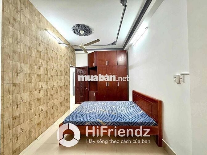 Phòng ngủ tách bếp bancol full nội thất mới nằm mặt đường đỗ ngọc than