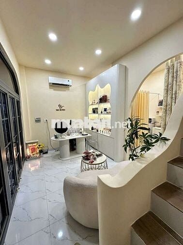 🔴 BÁN GẤP NHÀ ĐẸP 666/ 3 THÁNG 2 Q10 - NGANG HIẾM 5M - 30M2 - HẺM 4M