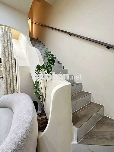 🔴 BÁN GẤP NHÀ ĐẸP 666/ 3 THÁNG 2 Q10 - NGANG HIẾM 5M - 30M2 - HẺM 4M