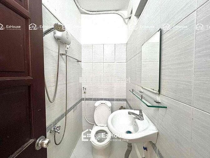 Trống sẵn căn studio full nội thất có mây giặt riêng, gần cv Gia Định