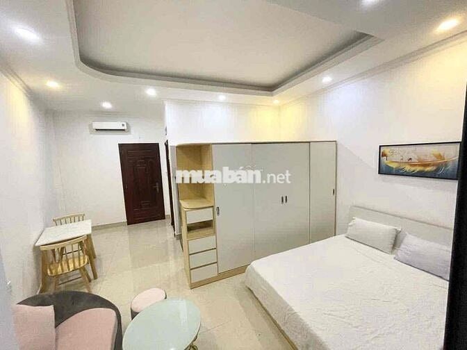 Căn hộ tách bếp, full nội thất mới, ngay Nguyễn Kiệm gần Q1