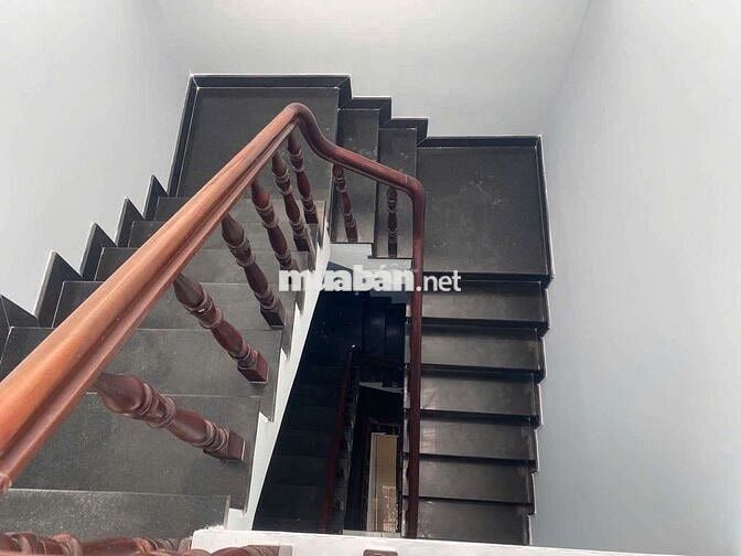 BÁN NHÀ BÌNH TRỊ ĐÔNG HẺM 5M XE HƠI 60M2 4 TẦNG 4PN GIÁ 6,5TỶ TL