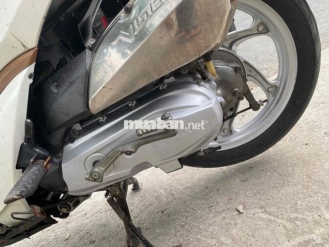 Xe nguyên zin mình cần bán. áo keo