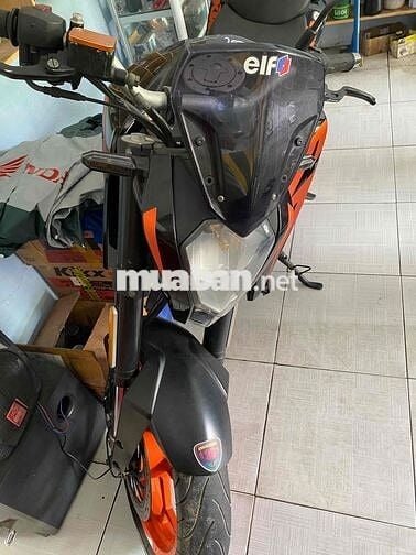 Duke 200 rất bóc