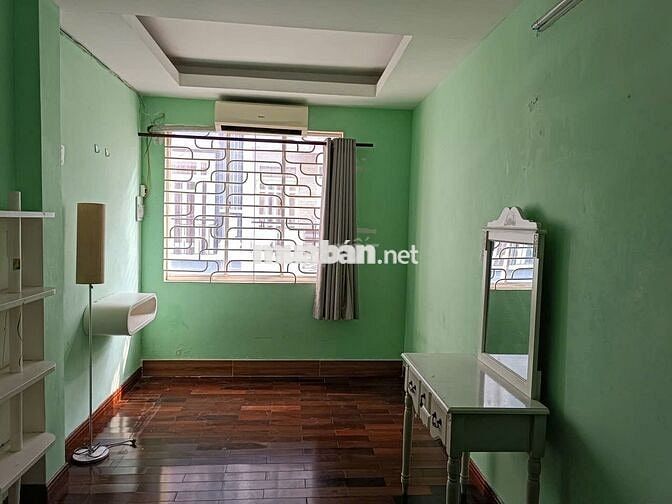 Cực Vip Hẻm xe tải Phan Đăng Lưu, 5 lầu, 3 PN, 4WC chỉ 17,5 Triệu.