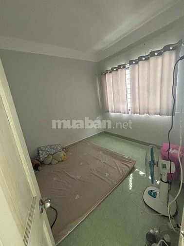 C/c 10A Trần Nhật Duật, Tân Định, Quận 1: 60m2, 2p ngủ 9.5tr/th