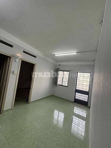 C/c 10A Trần Nhật Duật, Tân Định, Quận 1: 60m2, 2p ngủ 9.5tr/th