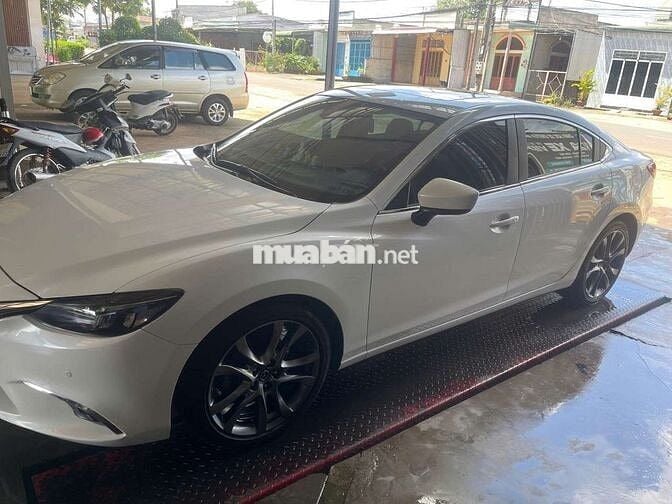 2019 Mazda 6 2.0L Premium - 49000 km