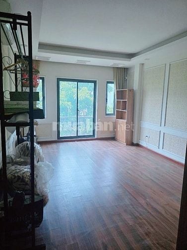 Chính chủ cho thuê nhà 7 Tầng,Thang Máy tại Hồ Tùng Mậu,Mai Dịch 38tr