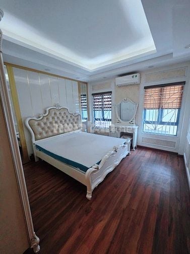 Chính chủ cho thuê nhà 7 Tầng,Thang Máy tại Hồ Tùng Mậu,Mai Dịch 38tr