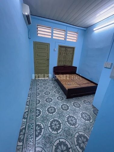 HẺM XE HƠI PHAN XÍCH LONG PHÚ NHUẬN 2 TẦNG 3,8x12,5m