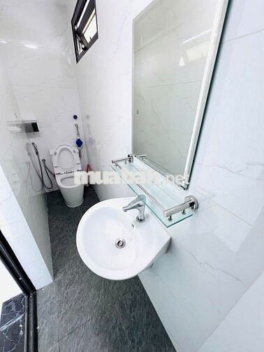 🏢 Cho thuê văn phòng đường Cầu Giấy | 90m² – 14tr