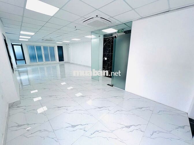 🏢 Cho thuê văn phòng đường Cầu Giấy | 90m² – 14tr