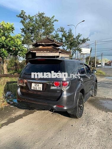 Toyota Fortuner 2015 2.5G 4x2 - 110000 km