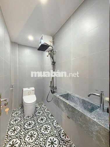chốt ngay căn nhà riêng,DTS70M2/ 2TY1,SHR,Hồ Văn Long,Bình Tân,hẻm oto