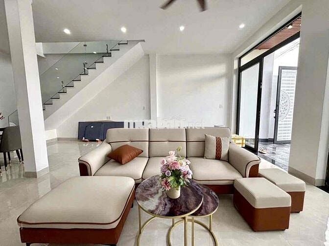 nhà cho thuê: Gần đại học tây nguyên( Gần Y wang)