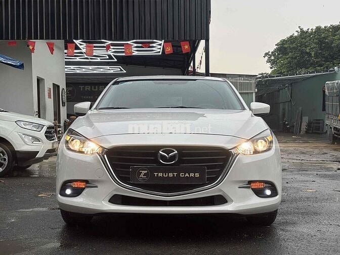Mazda 3 2019 Sport 1.5L Luxury - 1495 km