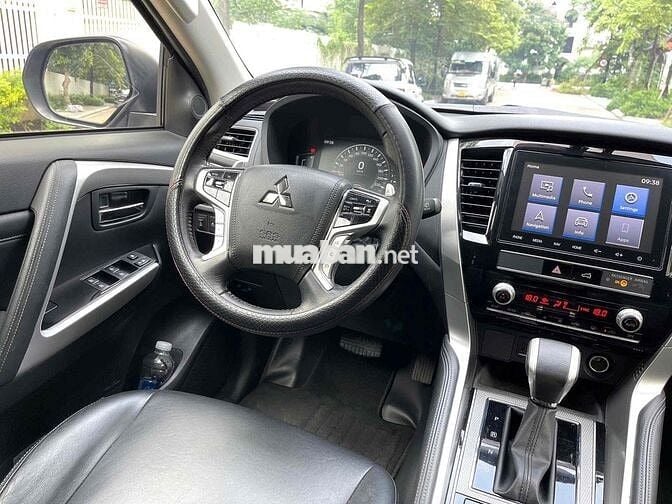 Mitsubishi Pajero Sport 2.4D 4x4 AT sản xuất 2022