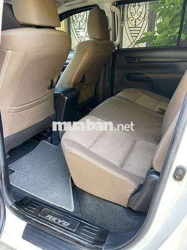 Hilux 2019 2.4E 4×2 AT - 90000 km