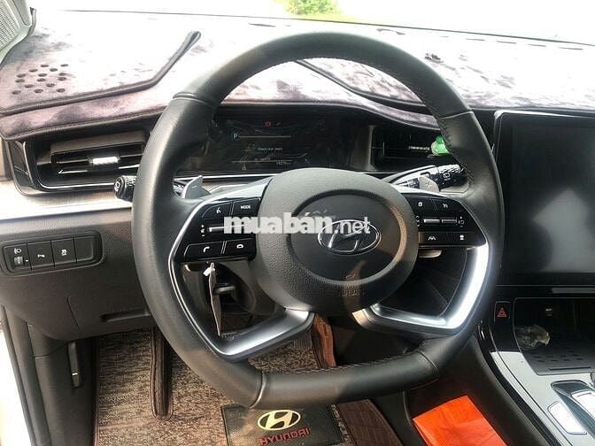 Hyundai Custin 2024 Cao Cấp 2.0T - 19000 km