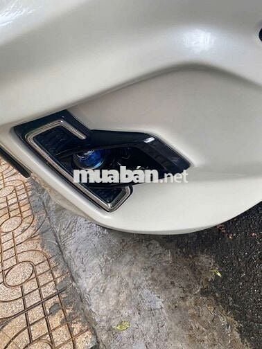 Hilux 2019 2.4E 4×2 AT - 90000 km
