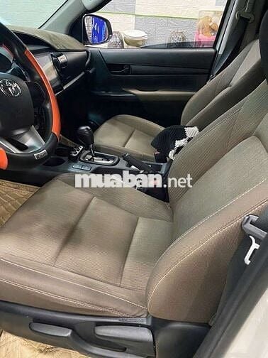 Hilux 2019 2.4E 4×2 AT - 90000 km
