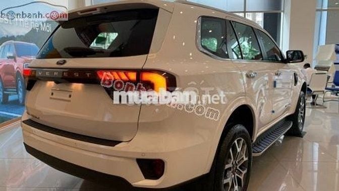 Ford Everest Titanium 2.0L 4x2 AT 2025