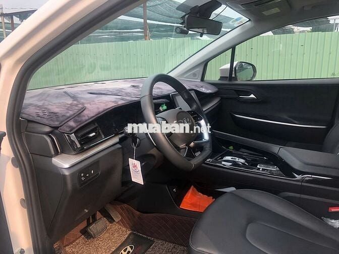 Hyundai Custin 2024 Cao Cấp 2.0T - 19000 km