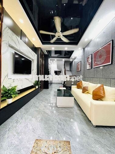 Do chuyển đổi công việc GĐ cần bán nhà 5tầng 31m CẦU GIẤY hơn 7tỷ