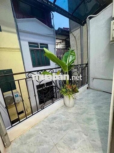Do chuyển đổi công việc GĐ cần bán nhà 5tầng 31m CẦU GIẤY hơn 7tỷ