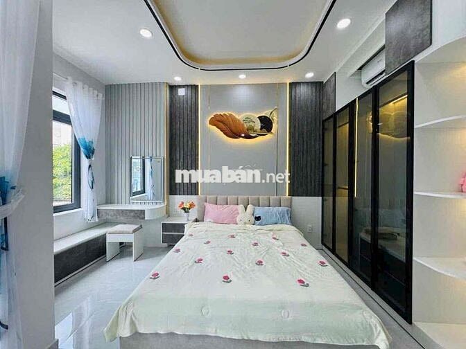 bán nhà 4 tầng đường Chuyên Dùng Chính giá 7.45 tỷ