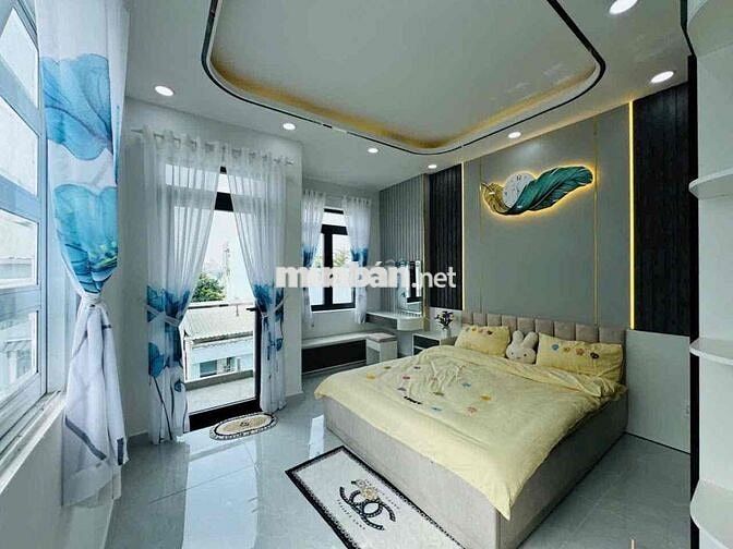 bán nhà 4 tầng đường Chuyên Dùng Chính giá 7.45 tỷ