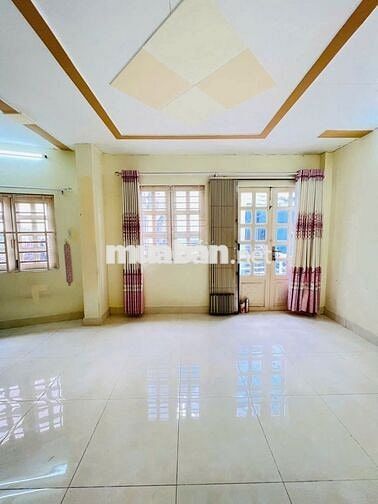 Nhà 28/ Phan Tây Hồ 5*10m, 2T - khu Phan Xích Long sầm uất - HH 1%